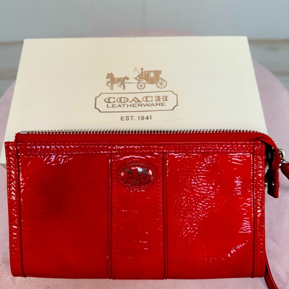NIB Coach Small Red Patent Leather Wristlet With Zip Top - Picture 1 of 8